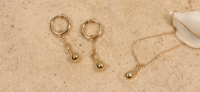 Product only - Necklace sold separately PEN10